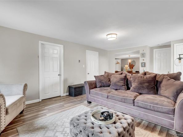 2573 Harvard Lane, Seaford NY 11783