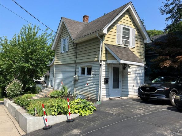 19 Tatterson Street, Roslyn NY 11576
