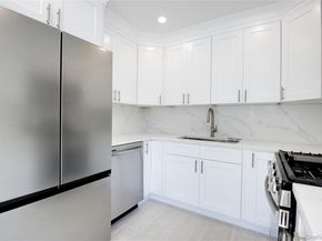 46 Linwood Road N, Port Washington NY 11050