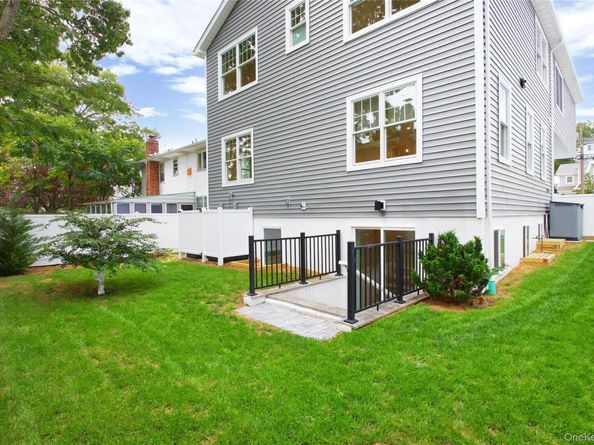 46 Linwood Road N, Port Washington NY 11050