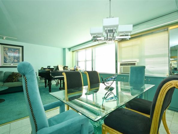 61-20 Grand Central Parkway C 306, Forest Hills NY 11375