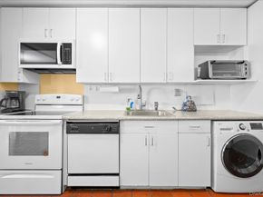 30 Greenridge Avenue 4M, White Plains NY 10605