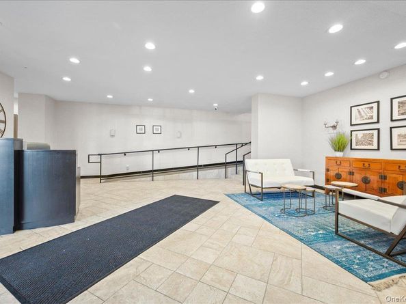 30 Greenridge Avenue 4M, White Plains NY 10605