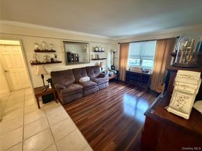 88-17 Shore Parkway 016, Howard Beach NY 11414
