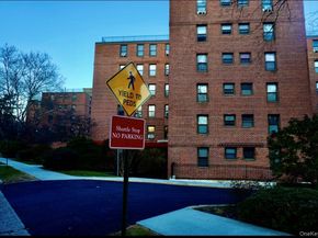 161 Pearsall Drive Pearsall Drive 3H, Mount Vernon NY 10552