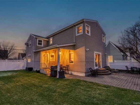 2632 Montauk Avenue, Merrick NY 11566