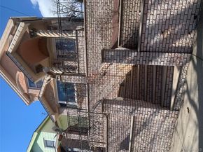 9429 Park Lane S, Woodhaven NY 11421