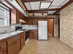 10115 111th Street, Richmond Hill NY 11419