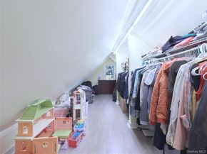 6 Morris Lane, Great Neck NY 11024