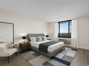 152-18 Union Turnpike 12R, Flushing NY 11367