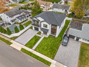 48 Martin Lane, Westbury NY 11590