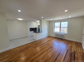 35-18 205 Street 268, Bayside NY 11361