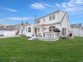677 S 9th Street, Lindenhurst NY 11757