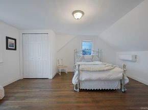 677 S 9th Street, Lindenhurst NY 11757