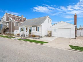 677 S 9th Street, Lindenhurst NY 11757