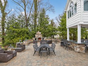 23 Beaverhill Lane, Huntington NY 11743