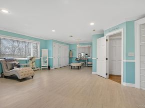 23 Beaverhill Lane, Huntington NY 11743