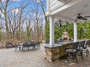 23 Beaverhill Lane, Huntington NY 11743