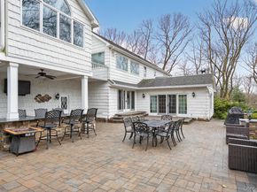 23 Beaverhill Lane, Huntington NY 11743