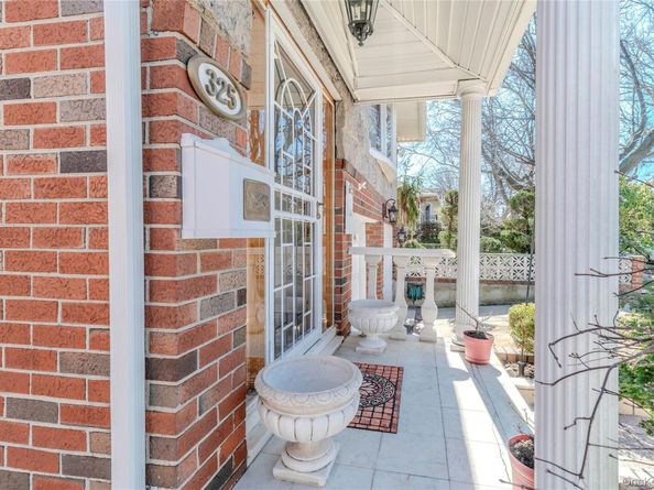 3-25 149th Street, Whitestone NY 11357