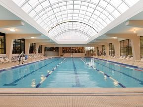 1 Bay Club Drive 4Y, Bayside NY 11360