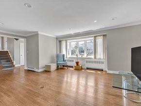 164 Blackheath Road, Lido Beach NY 11561