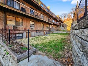 24026 70th Avenue 11A, Douglaston NY 11362