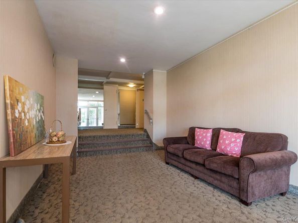 510 Dubois Ave B1, Valley Stream NY 11581