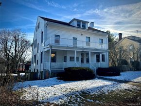 152 Sutton Manor Road, New Rochelle NY 10801