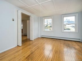 12 2nd Avenue, Port Washington NY 11050