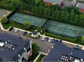 420 Pacing Way, Westbury NY 11590