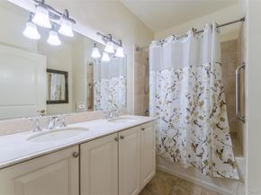 420 Pacing Way, Westbury NY 11590