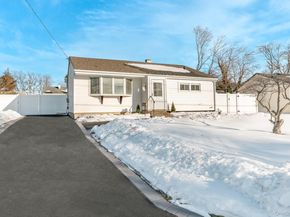 165 Westwood Drive, Brentwood NY 11717