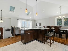 4 Stell Lane, East Northport NY 11731