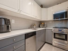 54-40 Little Neck Parkway 6M, Little Neck NY 11362