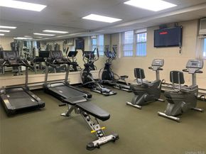 54-40 Little Neck Parkway 6M, Little Neck NY 11362