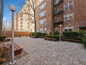 54-40 Little Neck Parkway 6M, Little Neck NY 11362