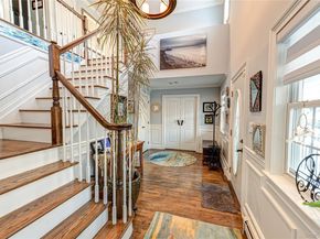 6 Sandy Hollow Road, Centerport NY 11721