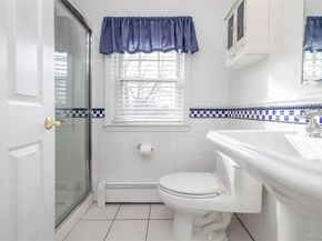 29 Norwich Avenue, Lynbrook NY 11563