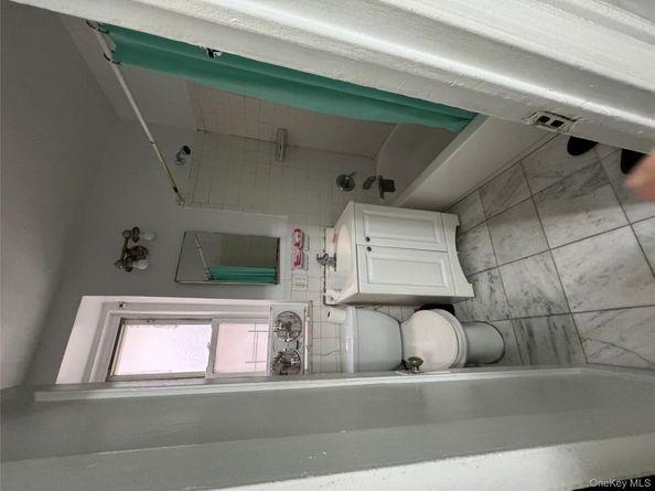 2081 Cruger Avenue Cruger 1K, Bronx NY 10462