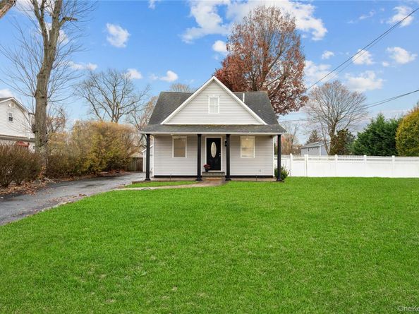 36 W 19th Street, Huntington Station NY 11746