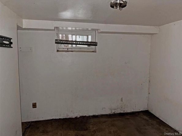 4077 Seton Avenue, Bronx NY 10466