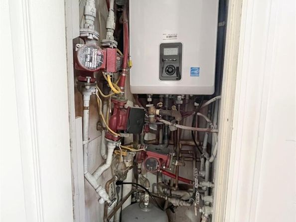 6040 55th Drive, Maspeth NY 11378