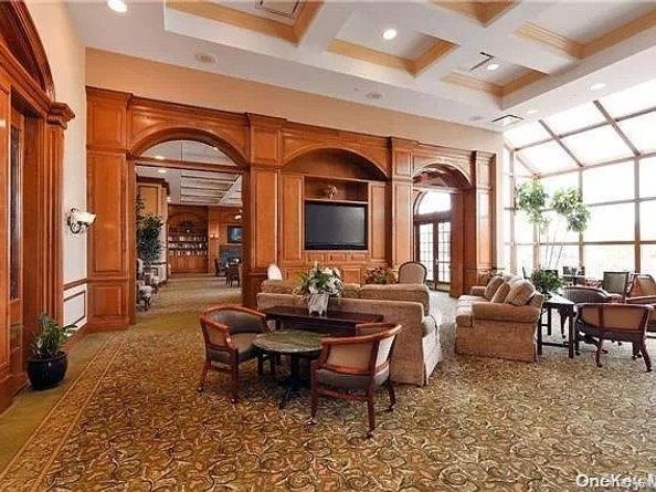 445 Bardini Drive, Melville NY 11747