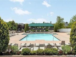 445 Bardini Drive, Melville NY 11747