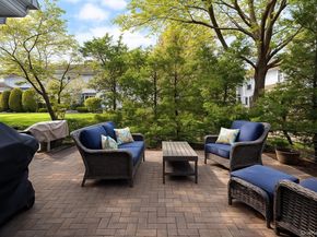 445 Bardini Drive, Melville NY 11747