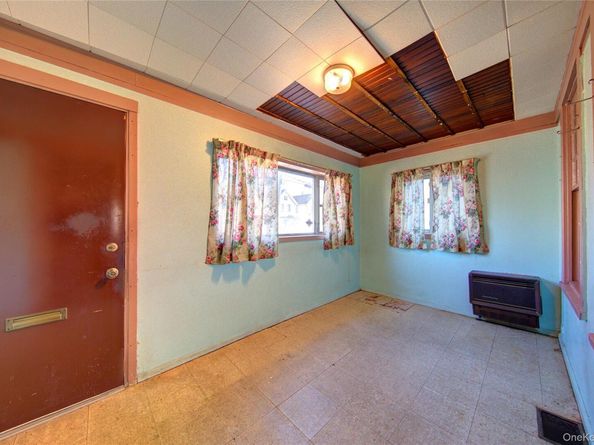 89-10 121st Street, Richmond Hill NY 11418