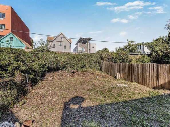 759 E 218th, Bronx NY 10467