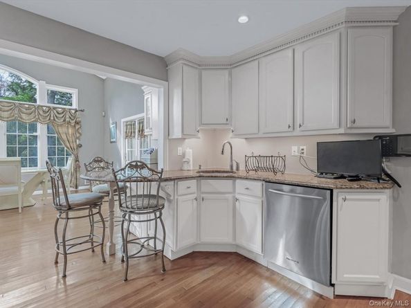 32 Forbes Boulevard, Eastchester NY 10709