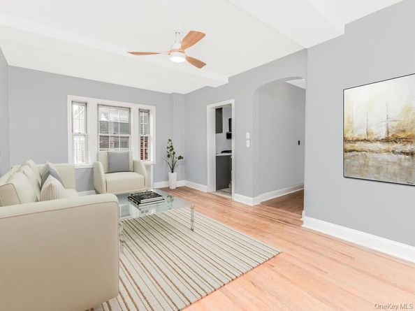 208 Centre Avenue 5k, New Rochelle NY 10805